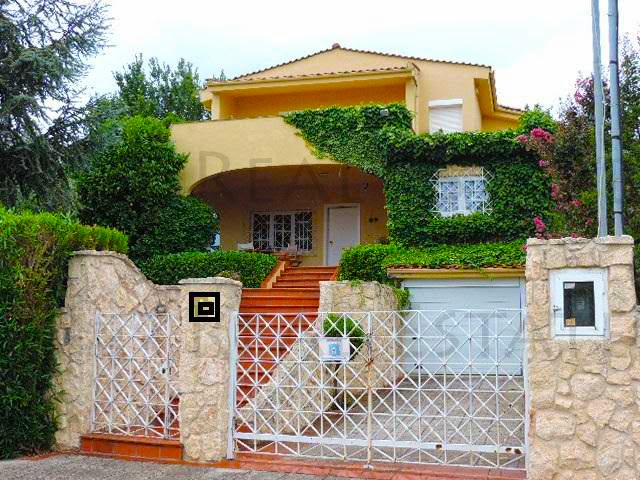 Comentarii opinii despre KIPOU REAL ESTATE