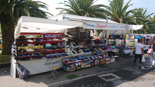 Calzados Raquel ,mercadillo de Sanxenxo.