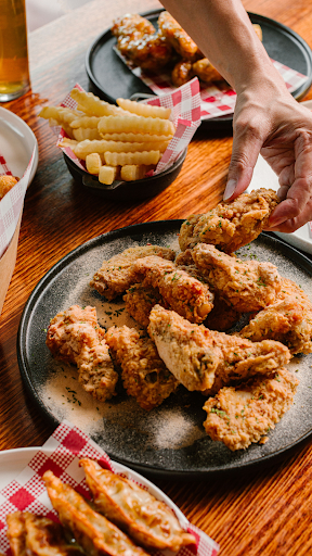 Bucket Wings Rhodes - Thumbnail