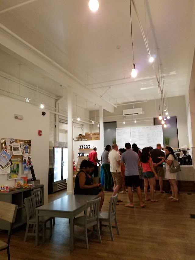 [FoMu] Premium Alternative Ice Cream + Café