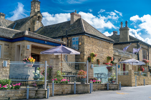 Rogerthorpe Manor Hotel