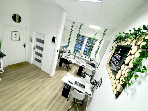 Kwestia Paznokcia Żelazna