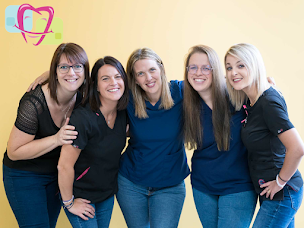 Photo n°10 de Cabinet dentaire du Dr DECOTTIGNIES à Tincques (Orthodontiste)