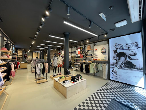 Vans Store Málaga - Visual
