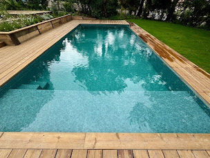 Photo n°6 de AQUANOV piscines à Saint-Jean-d'Illac (Magasin de matériel pour piscines)