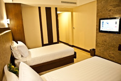 Photos of Crown Victoria Hotel