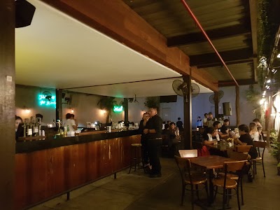 bar