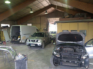 Photo n°11 de CARROSSERIE SIAL à Saint-Crépin (Atelier de carrosserie automobile)
