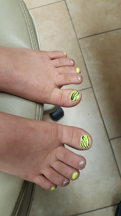 Photos of Final Touch Nails & Spa