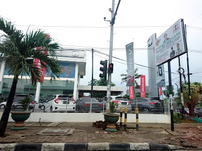 Photos of Honda SM Raja - Medan