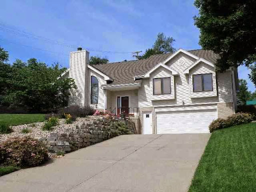 Travis Svendgard-REALTOR NP Dodge - Thumbnail