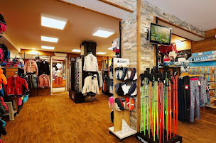 Photo n°21 de INTERSPORT - VARS Le Point Show à Vars (Magasin de vêtements de sport)