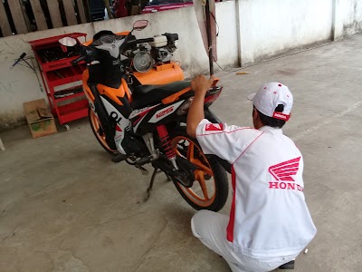 Photos of Wahyu Purnama Motor