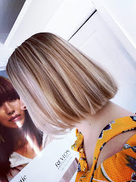 Photo n°17 de Lôrence Coiffure - Coiffeur Val d'Europe à Serris (Salon de coiffure)