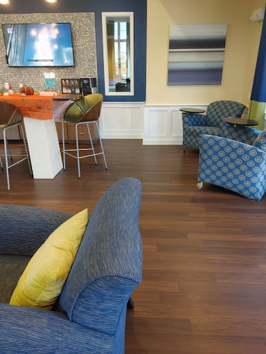 Abbington at Hampton Center Apartments Gallery - United States