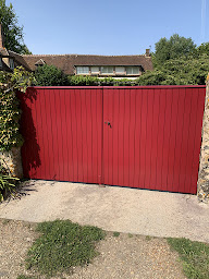 Photo n°9 de Michael Maillard Peinture: Artisan Peintre Nettoyage Traitement Rénovation Façade 28 Eure-et-Loir Chartres Nogent-le-Rotrou à Saintigny (Peintre en bâtiment)