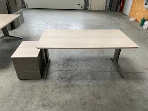 Photo n°3 de CODER à Servon-sur-Vilaine (Magasin de mobilier de bureau d'occasion)