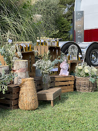 Photo n°52 de Mauvaise Graine - Artisan Fleuriste à Le Cannet (Magasin de vins et spiritueux)