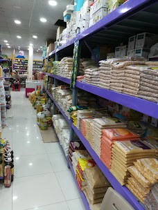 Save’ n Save Cash & Carry One Unit Chowk Bahawalpur