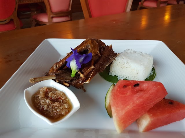 The Farmer Restaurant & Bar
