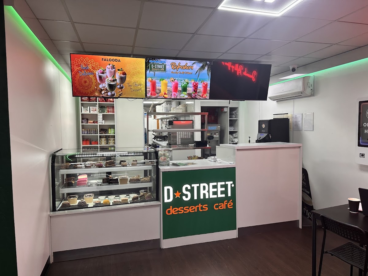 D street Desserts Cafe
