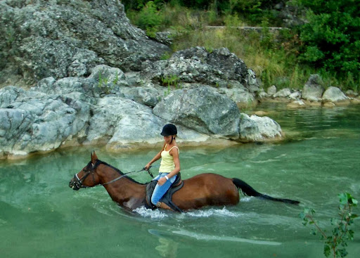 Podere Palazzone Toscana on horseback - Thumbnail