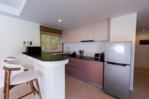 New Seahorse apartments * 2 bedrooms * pool * cooling * family friendly
