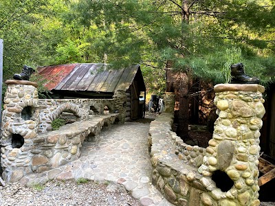 Standing Bear Farm/Hostel