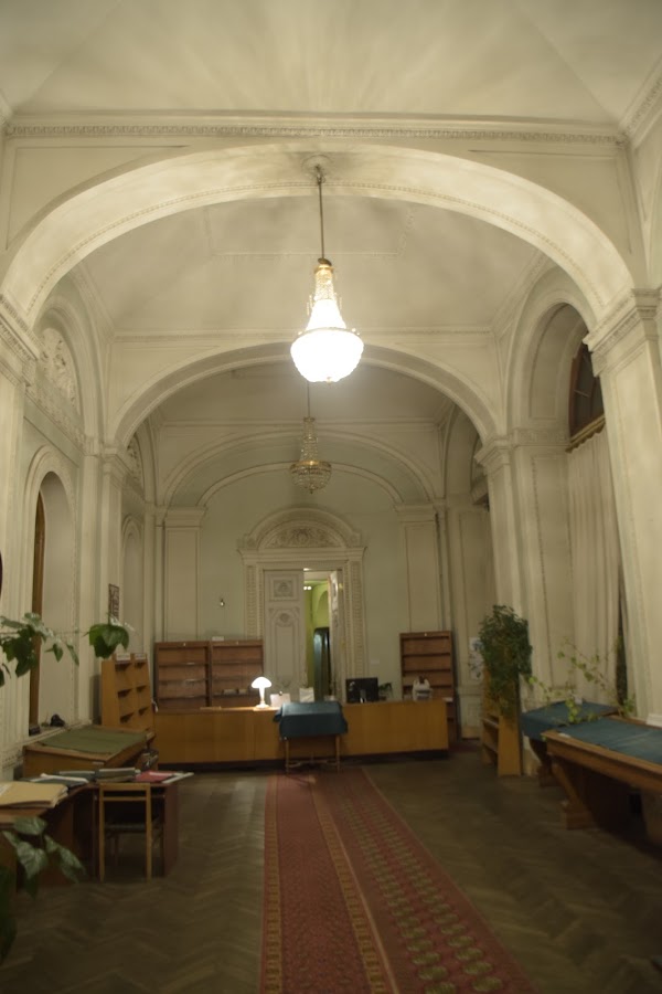 Морская библиотека санкт петербург. Центральная библиотека кронштадта. Центральная военно-морская библиотека в санкт-петербурге сусанна. Центральная военно-морская библиотека. Морская библиотека санкт петербург.