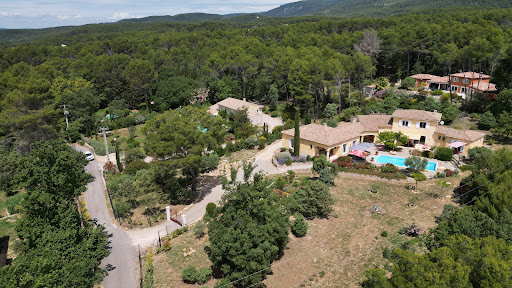 Photo de Villa Peylon piscine jardin hôtel Flayosc