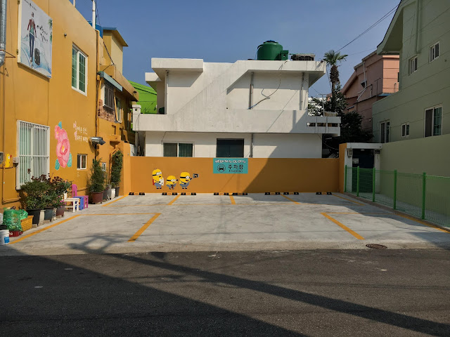 BACKPACKERS IN YEOSU by null