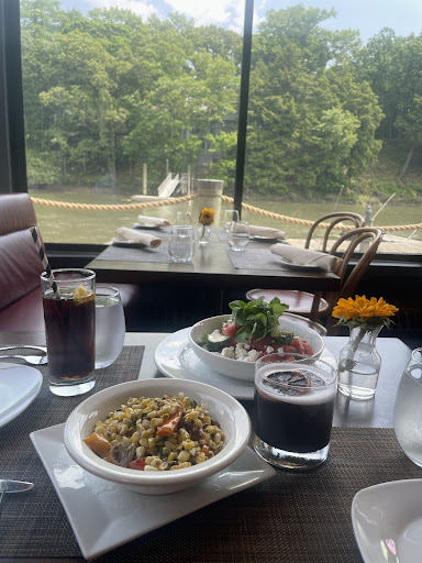 Rive Bistro - Visual