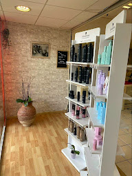 Photo n°3 de Saint Algue - Coiffeur Massy à Massy (Magasin de cosmétiques)
