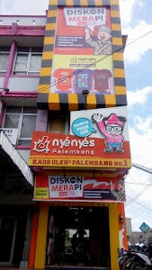 Nyenyes Kaos Palembang