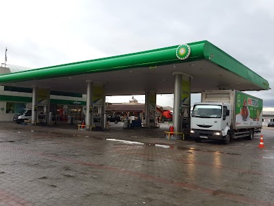 Photos of BP gas station and who Ko&ccedil;asl Cafe