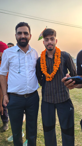 village SISWAL me ek hi bharti me 9 students ka selection hua. sabhi students ko hardik shubhkamn… post image