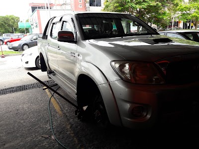Photos of Tyremart (Kuala Belait)