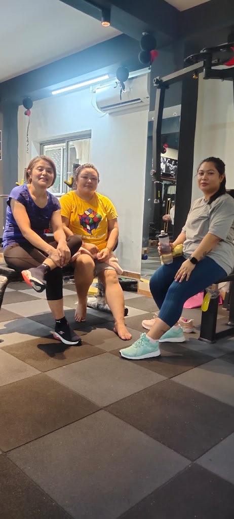 Iron Paradise Unisex Gym Salugara