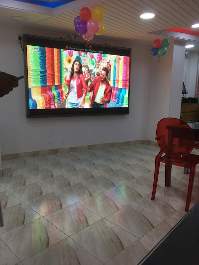 Photos of Foods Unlimited by Suavis