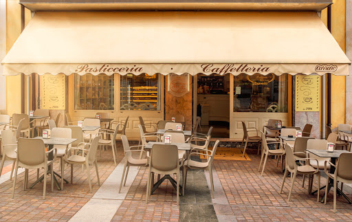 El Pastiser - Visual
