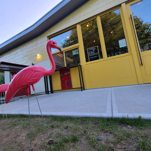 Dixon Roadside by null