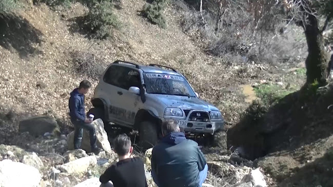 Αφοι Πλασταρά Βουλκανιζατερ εμπορία ελαστικών - Κατάστημα ελαστικών