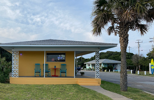 Swell Art : Gallery + Gifts Gallery - United States