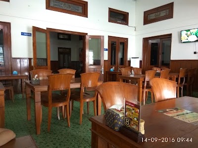 restaurant