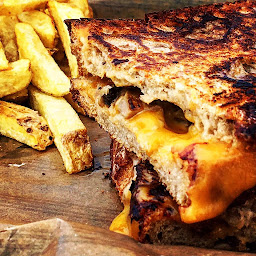 Photo n°7 de La Cheese Cantine Food-truck à Le Pradet (Traiteur ambulant)