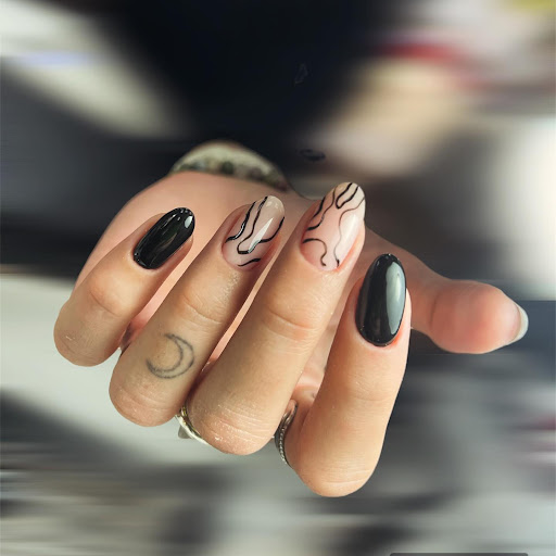 Roberta Vasconcelos Academy & Nails - Thumbnail