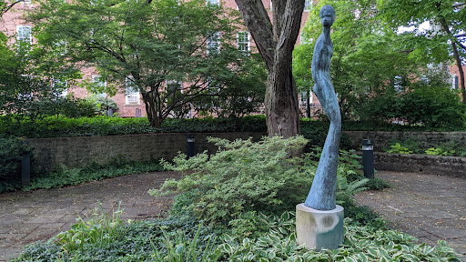 Wolfe Garden - Visual