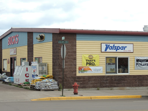 Buck's Hardware - Visual