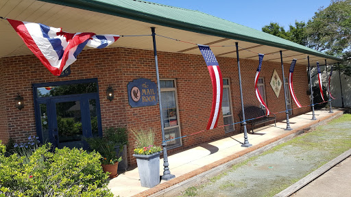 THE MAIL ROOM UPS & FedEx Authorized Shipping Outlet