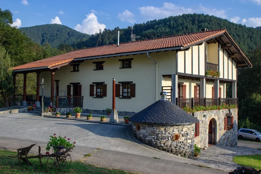 Casa Rural URRESTI Landaetxea
